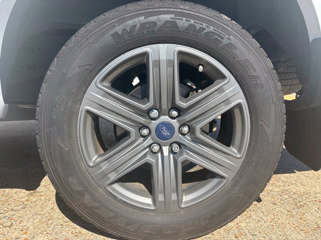 Used 2020 Ford F150 XLT w/ Equipment Group 302A Luxury RWD image 41