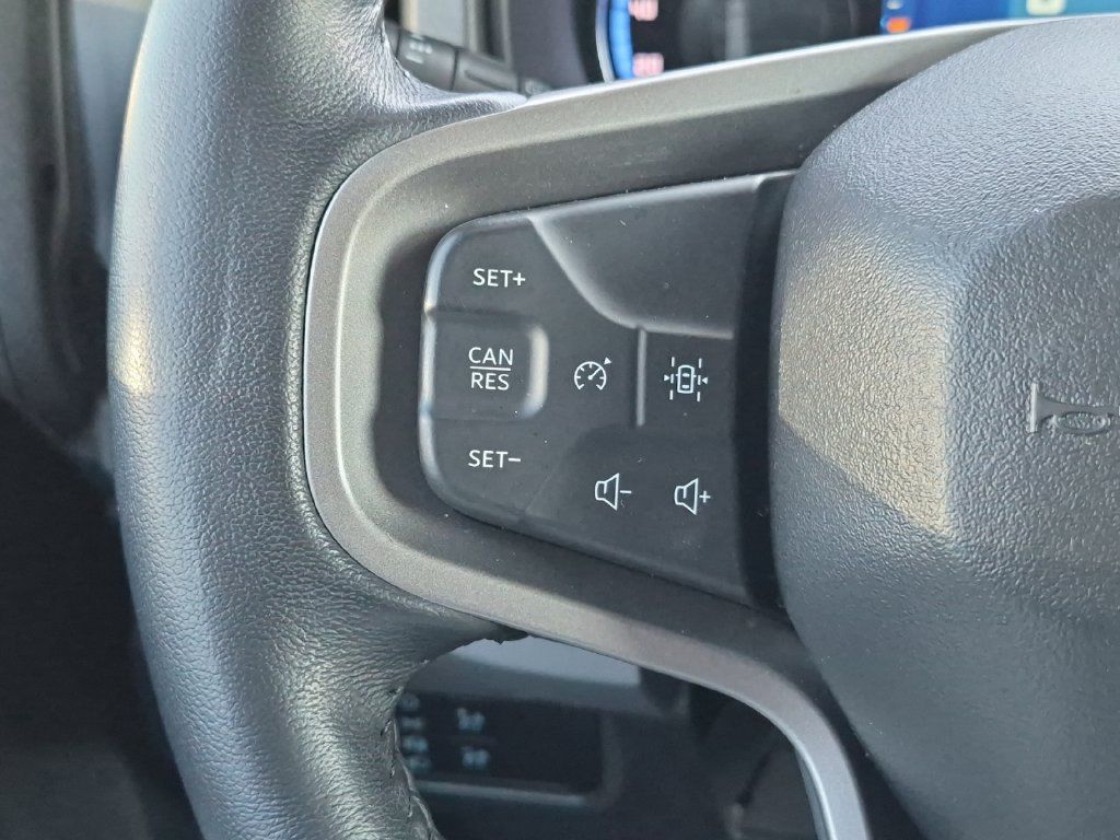 Used 2024 Ford Bronco Big Bend w/ Sasquatch Package AWD/4WD image 25