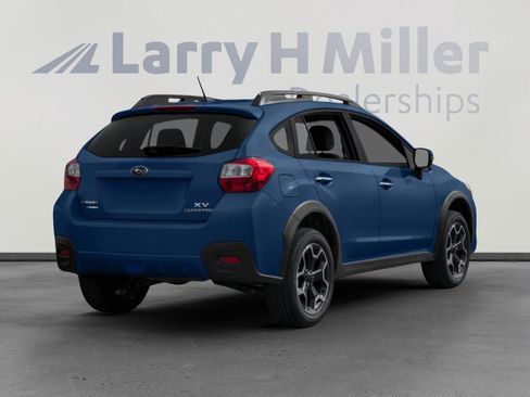 Used 2015 Subaru Crosstrek 2.0i Premium w/ Moonroof Package AWD/4WD image 2