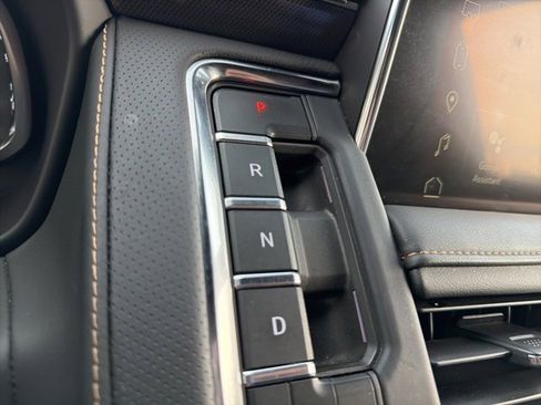 Used 2023 GMC Yukon AT4 w/ AT4 Premium Plus Package image 19