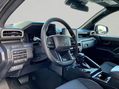 Certified 2025 Toyota Tacoma SR AWD/4WD image 16