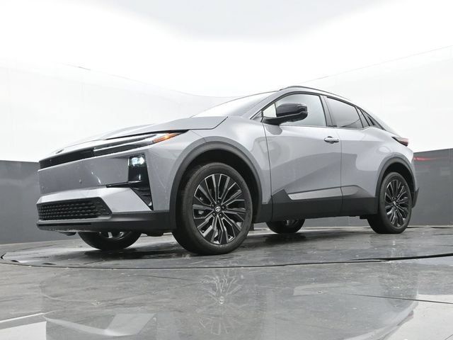 Used 2026 Toyota C-HR w/ Cold Weather Package AWD/4WD image 12