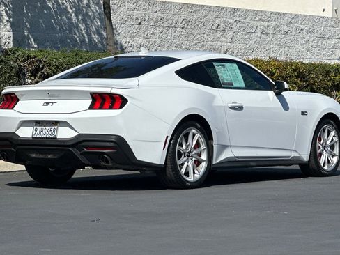 Used 2024 Ford Mustang GT Premium image 4