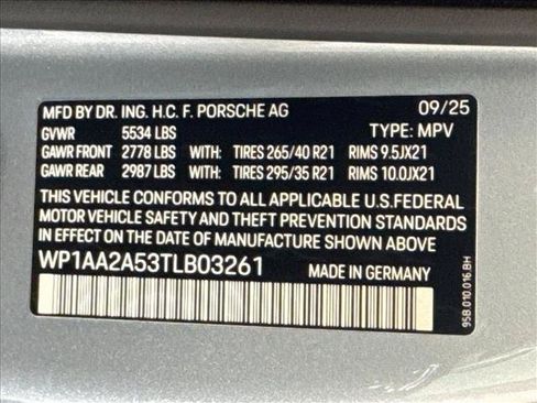 Certified 2026 Porsche Macan Turbo AWD/4WD image 28