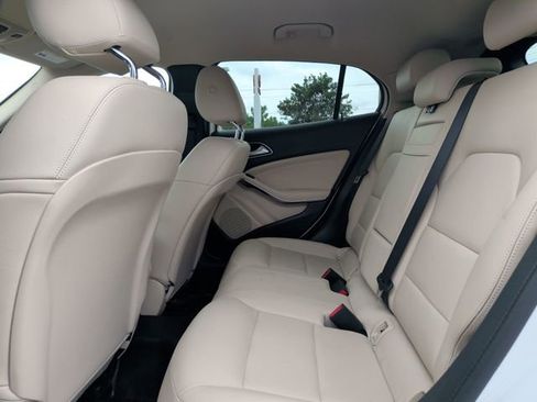 Used 2019 Mercedes-Benz GLA 250 image 29