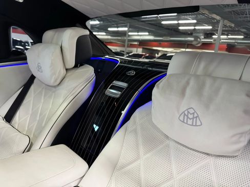 Used 2023 Mercedes-Benz Maybach S 680 4MATIC w/ Manufaktur Leather Package image 44