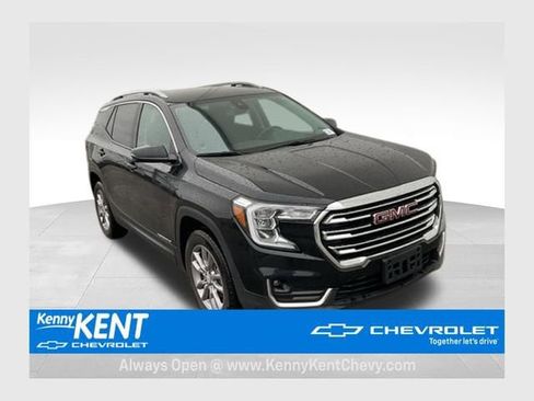 Used 2024 GMC Terrain SLT AWD/4WD image 1