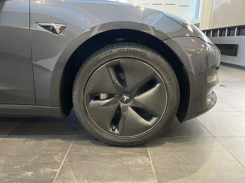 Used 2018 Tesla Model 3 Long Range image 12
