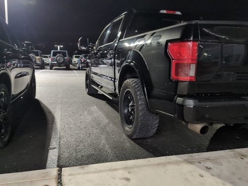 Used 2018 Ford F150 Lariat w/ Equipment Group 502A Luxury image 4