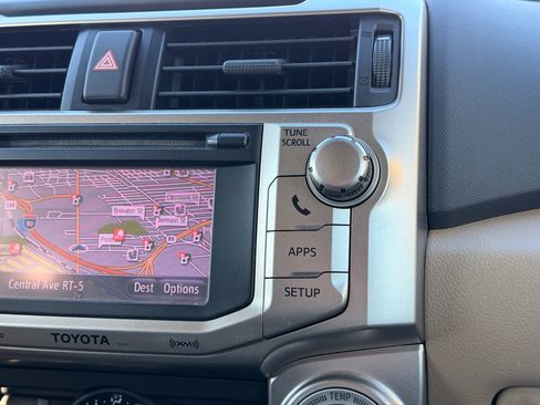 Used 2012 Toyota 4Runner SR5 image 27