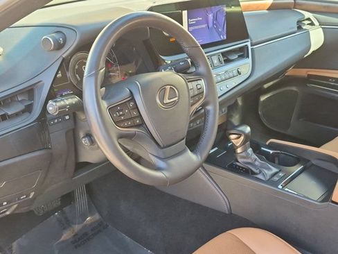 Used 2023 Lexus ES 300h w/ Premium Package FWD image 12