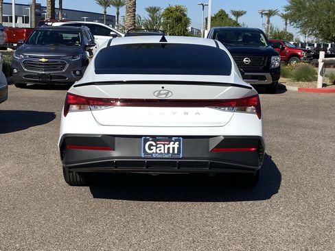 Certified 2025 Hyundai Elantra Sport image 4