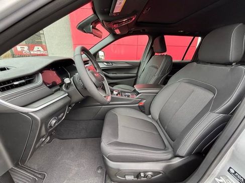 New 2026 Jeep Grand Cherokee Laredo X RWD image 15