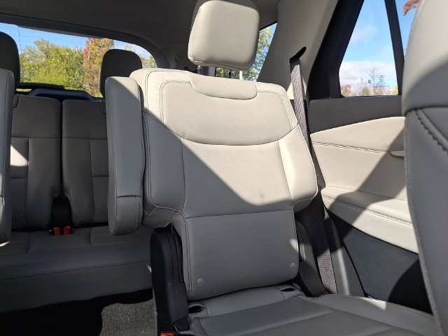 Used 2025 Ford Explorer Active w/ Active Comfort Package AWD/4WD image 23
