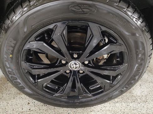 Used 2022 Toyota RAV4 XSE image 34