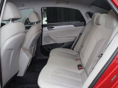 Used 2019 Hyundai Sonata SE FWD image 19