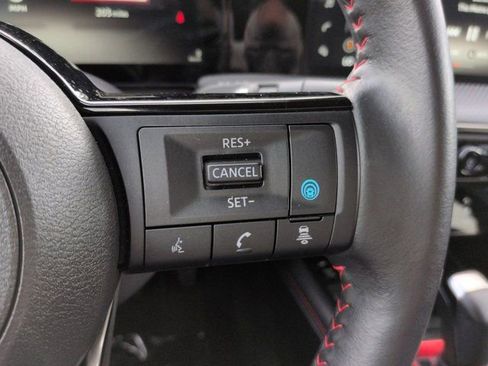 Used 2025 Nissan Kicks SR FWD image 23