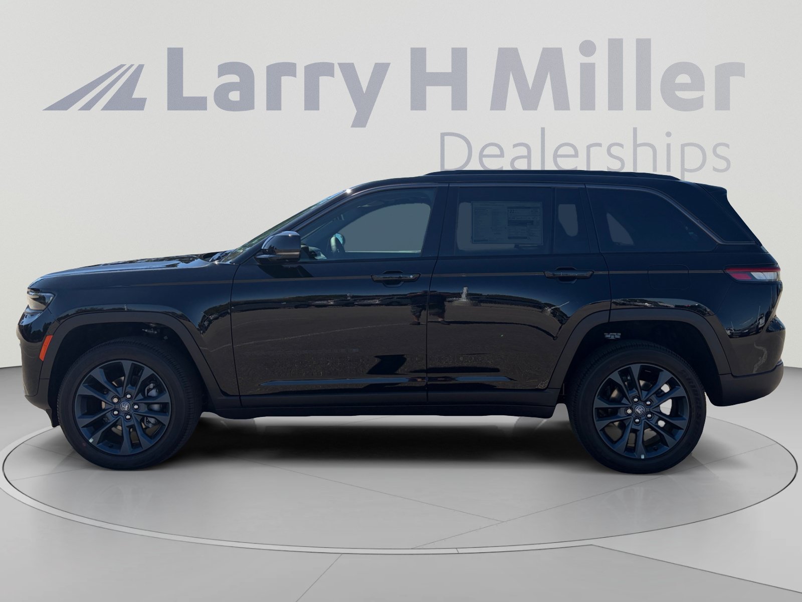 New 2026 Jeep Grand Cherokee Limited AWD/4WD image 3