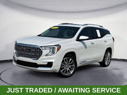 Used 2022 GMC Terrain Denali AWD/4WD image 1