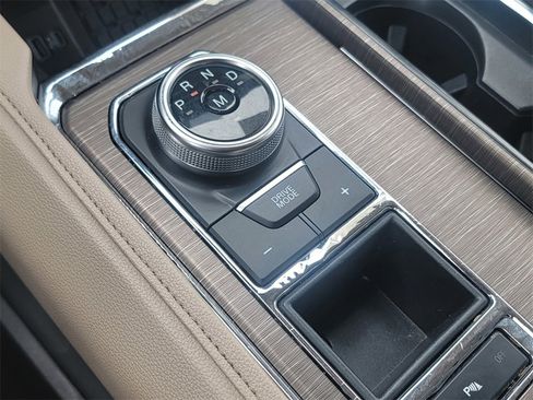 Used 2024 Ford Expedition Max Limited image 29