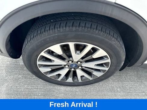 Used 2020 Ford Escape Titanium AWD/4WD image 20
