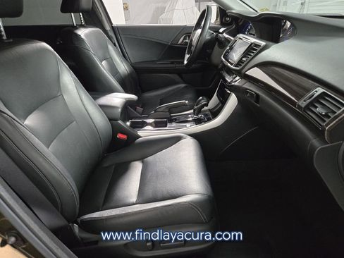 Used 2017 Honda Accord EX-L image 17