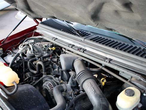 Used 2002 Ford Excursion XLT image 28