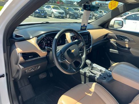 Used 2023 Chevrolet Traverse Premier w/ LPO, Floor Liner Package AWD/4WD image 18