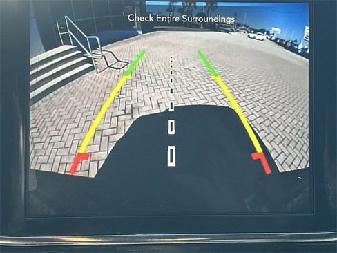 Used 2021 Jeep Grand Cherokee Laredo X image 30