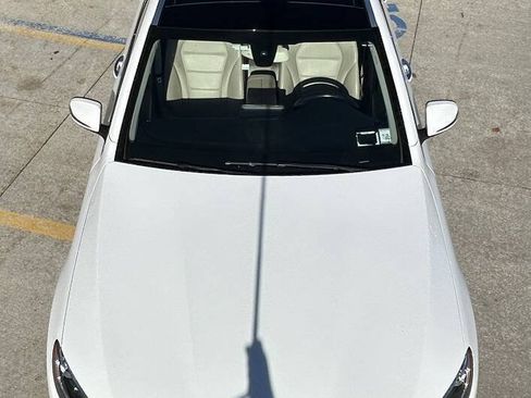 Used 2018 Mercedes-Benz GLC 300 4MATIC image 12