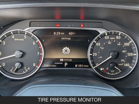 Certified 2025 Nissan Rogue SV image 19