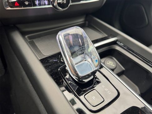 New 2026 Volvo XC60 T8 Ultra w/ Protection Package Premier image 15