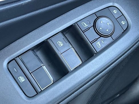 New 2026 Nissan Sentra SV w/ Floor Mat Package FWD image 18