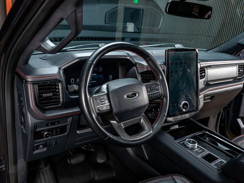 Used 2023 Ford Expedition Limited RWD image 17