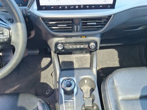 Used 2023 Ford Escape Platinum AWD/4WD image 14