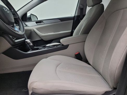 Used 2019 Hyundai Sonata SE FWD image 17