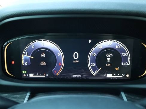 Used 2023 Jeep Wagoneer Series III w/ Premium Group I image 18