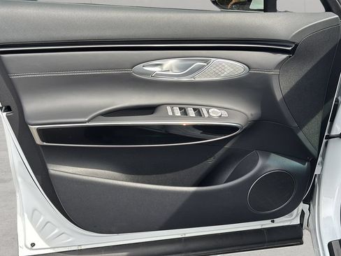 Certified 2026 Genesis GV70 2.5T AWD/4WD image 11