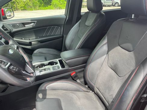 Used 2023 Ford Edge ST w/ Equipment Group 401A AWD/4WD image 22
