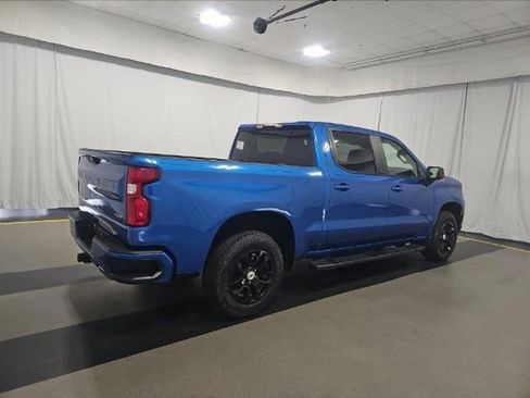 Used 2022 Chevrolet Silverado 1500 RST w/ Z71 Off-Road Package AWD/4WD image 3