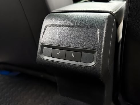 Used 2020 Volkswagen Jetta R-Line w/ R-Line Cold Weather Package FWD image 19