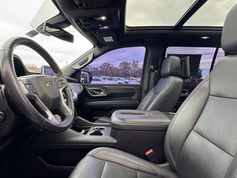 Used 2021 Chevrolet Tahoe Z71 w/ Z71 Off-Road Package image 11