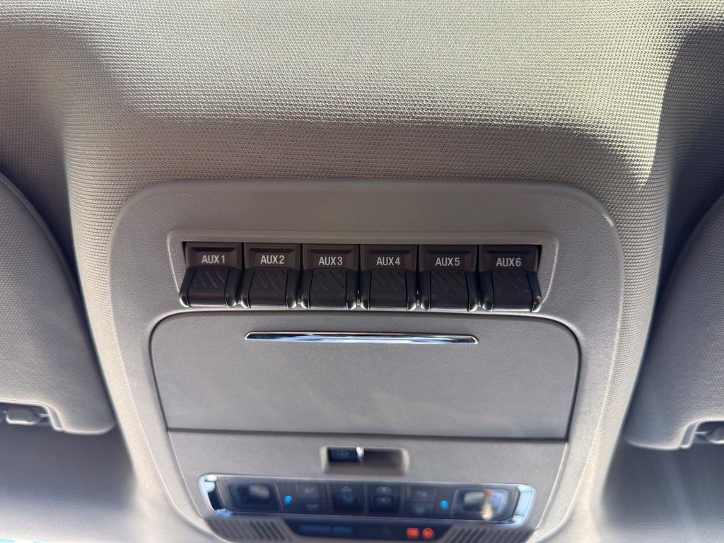 Used 2023 Ford F250 Lariat w/ Lariat Ultimate Package AWD/4WD image 15