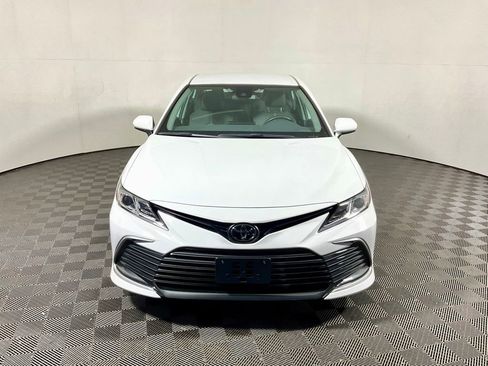 Used 2022 Toyota Camry LE FWD image 6