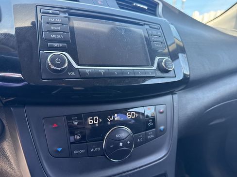 Used 2018 Nissan Sentra SV FWD image 15