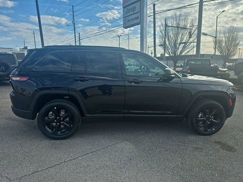 New 2026 Jeep Grand Cherokee Limited image 2