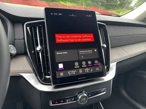 New 2026 Volvo XC90 B6 Ultra w/ Protection Package image 15