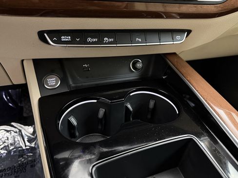 Used 2023 Audi A4 2.0T Premium w/ Convenience Package image 29