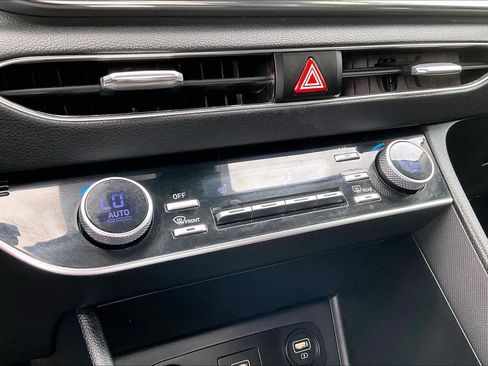 Used 2021 Hyundai Sonata SEL w/ Preferred Accessory Package image 34