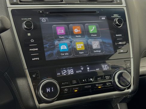 Used 2018 Subaru Outback 2.5i Premium image 14